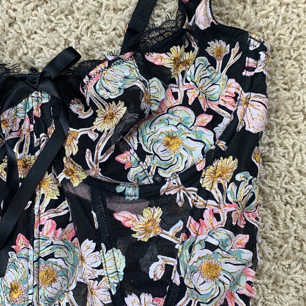 NWT Victoria’s Secret black floral bustier bra top sz 34D - Picture 5 of 10
